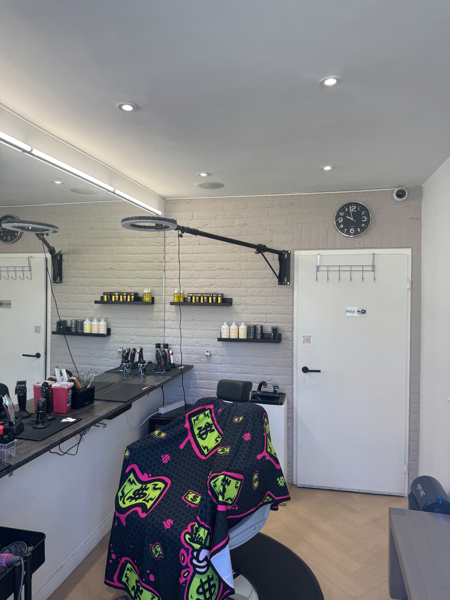 Interieur van Barbershop Millionhairs in Maastricht